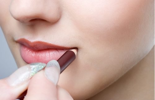 kẻ viền môi e1557238102647