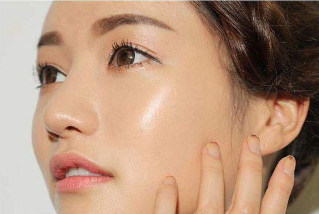 Da dầu da nhờn có cần dưỡng ẩm không? 11 Da dầu da nhờn có cần dưỡng ẩm không?